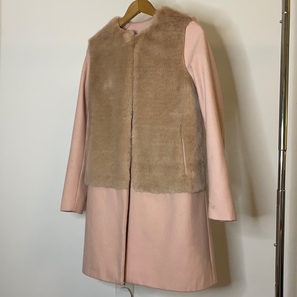 PINK FAUX FUR COAT - Picture 1 of 3